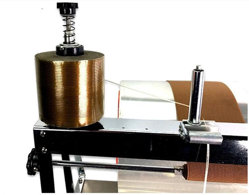 صناعة مستحضرات التجميل مربع التعبئة اليدوية لفائف الآلة 220V / 110V